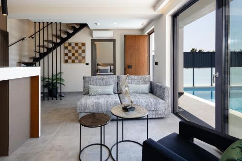 VillAgioi - Walk To Beach - Holiways Collection