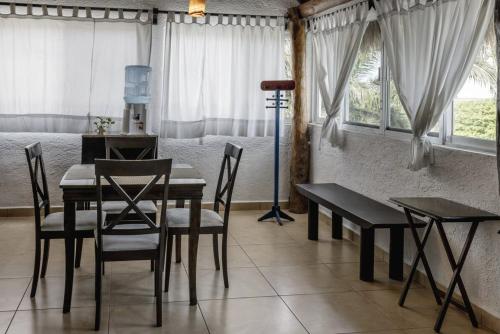 Χώρος καθιστικού στο Cozy studios, walking distance to the beach