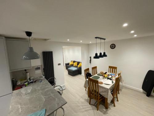 Φωτογραφία από το άλμπουμ του Dein Haus 1 σε Tile Hill