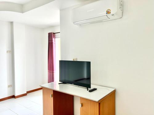 TV a/nebo společenská místnost v ubytování BT Grand Condotel