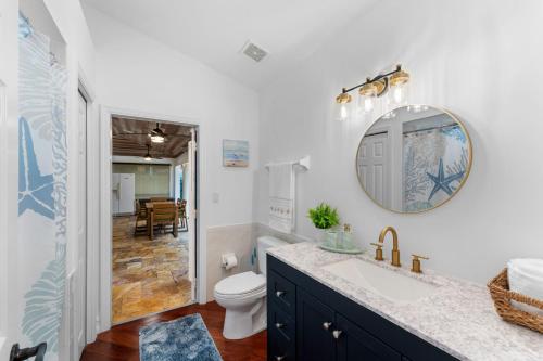 Gambar di galeri bagi Blue Oasis, The Perfect Getaway with Heated Pool di Naples