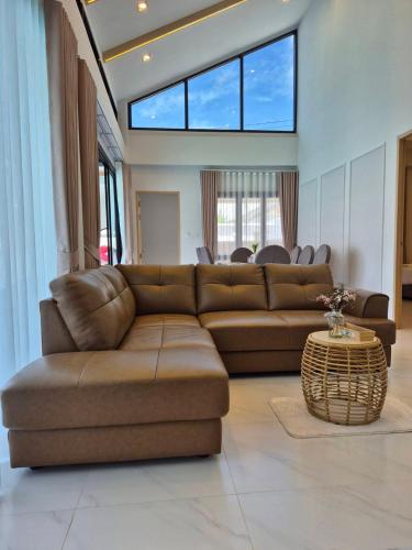 Χώρος καθιστικού στο Wara Pool Villa Aonang