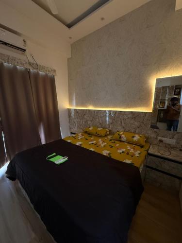 Postel nebo postele na pokoji v ubytování Cozy Heaven