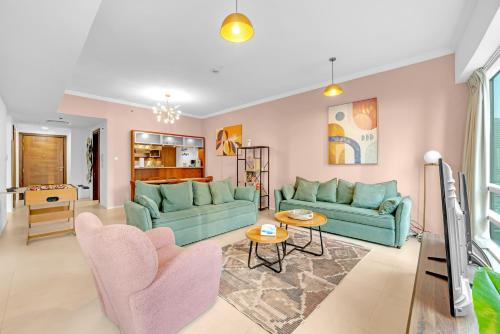 Exceptional Marina View & Location- Large & Bright 1BDR Apartment- 3mn to JBR, Tram & Beach- up to 5 photo 2