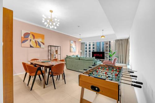Exceptional Marina View & Location- Large & Bright 1BDR Apartment- 3mn to JBR, Tram & Beach- up to 5 photo 3