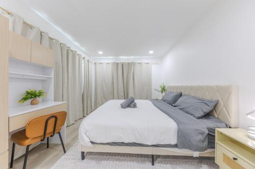 Φωτογραφία από το άλμπουμ του Cozy & Brand New 3BR Home in West Covina σε West Covina