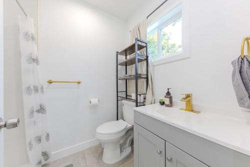 Φωτογραφία από το άλμπουμ του Cozy & Brand New 3BR Home in West Covina σε West Covina