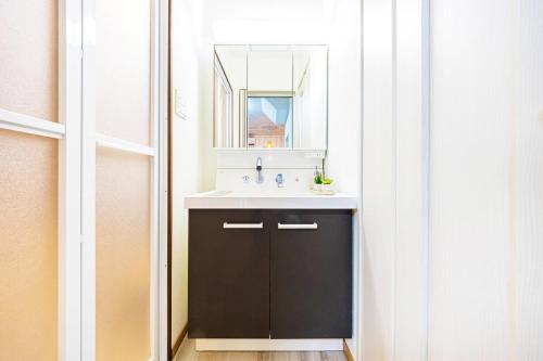 Disney nearby! 4bedroom family with airport access-Nobu