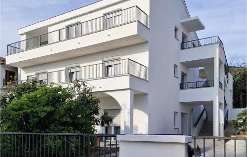 Lovely Apartment In Crikvenica With Wifi