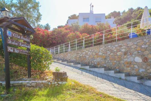 Gallery image of Villa Ariadni in Skiathos Town