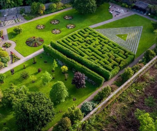 an overhead view of a park with trees and bushes at Zoe Bistro & Accommodation in Kilrush