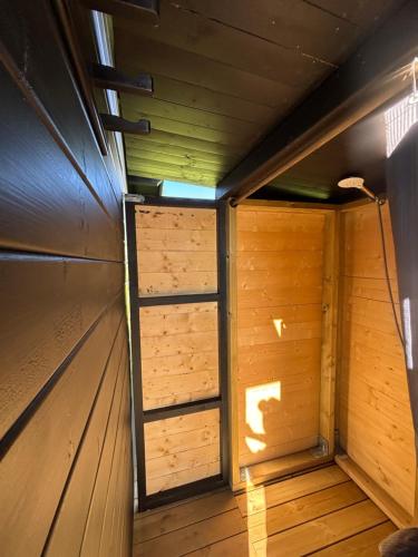 Foto dalla galleria di Lakeside Glamping a Vossevangen