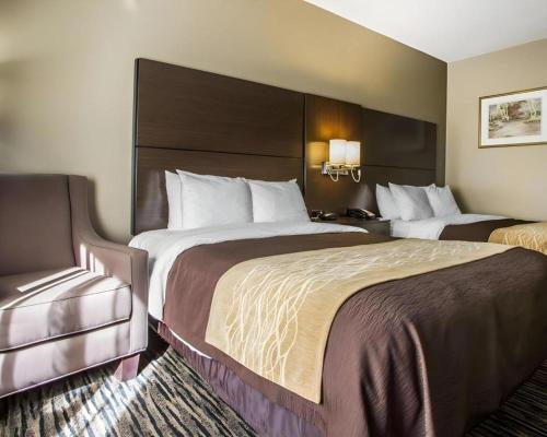 Ένα ή περισσότερα κρεβάτια σε δωμάτιο στο Quality Inn Dayton North - Vandalia