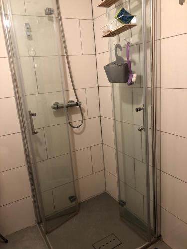 Ένα μπάνιο στο Jolie Appartement Bei Kassel