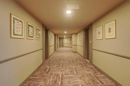 ヴァドーダラーにあるSunday Hotel Vadodaraのギャラリーの写真