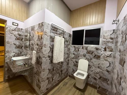 Un baño de Aam Bagan