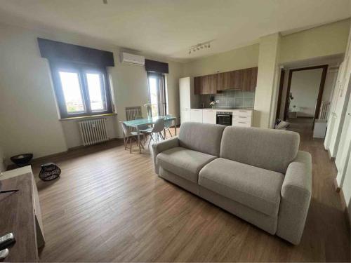 Simona Home Milano -Bocconi,Naviglio,Duomo,Humanitas,IEO,IULM,Assago Forum