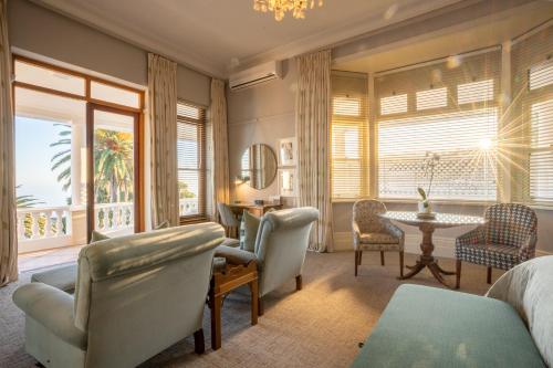 Posezení v ubytování Ellerman House