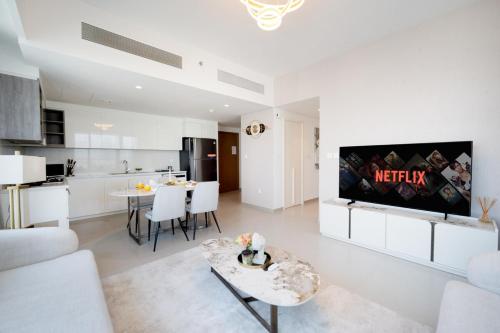 Executive 2-Bedroom Apartment in Downtown views 2 with access to Dubai mall