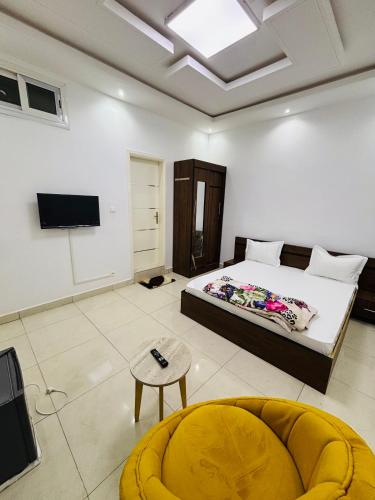 TV a/nebo společenská místnost v ubytování RESIDENCE EL HADJI ANNEXE - les Mamelles