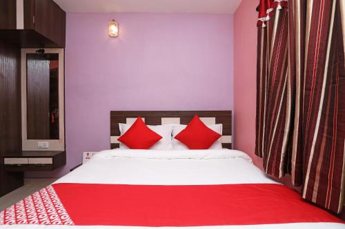 Cama o camas de una habitación en Hotel O Uchhash