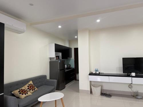 Televisyen dan/atau pusat hiburan di Vienna Hotel