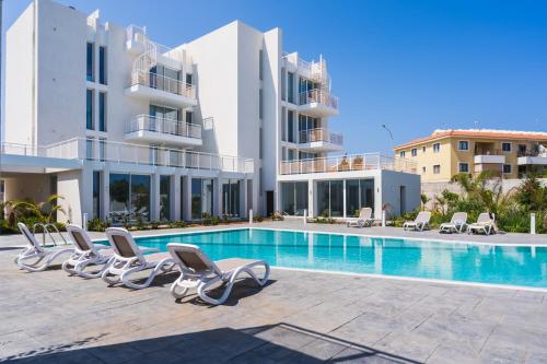 Blu Horizon - Stylish Living with Pool & Balconies in Protaras