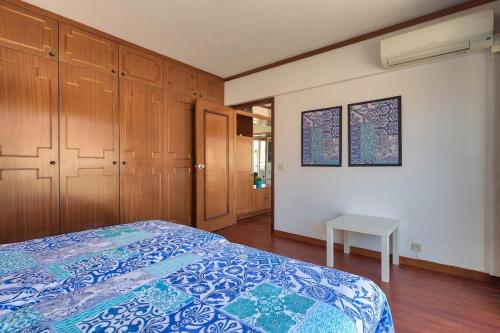 Top Floor Apartment 805