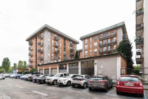 GuestHost - Dergano M3 Bright Apartment Milan