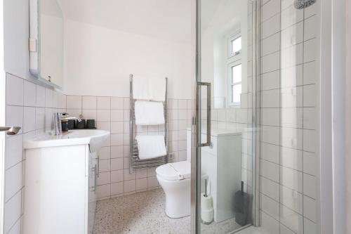 Ένα μπάνιο στο Sandbanks Seaside Escape Private Beachfront Access