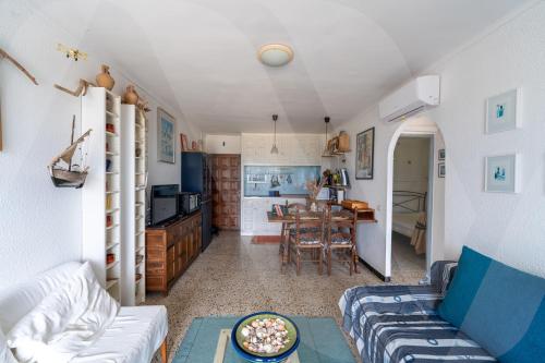 Appartement Bord de Mer Karina 1 by Welhomy