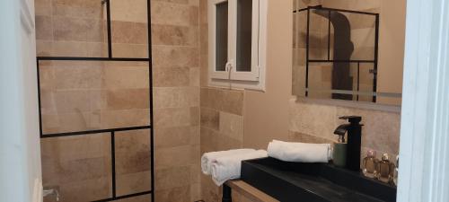 2 bedroom apartment in the city center photo 3
