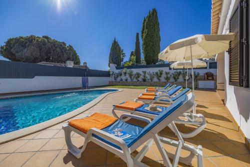 Villa Buganvillea by Villa Plus