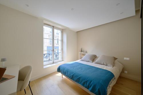 By Saint-Sulpice newly refurbished 4 BR apartment