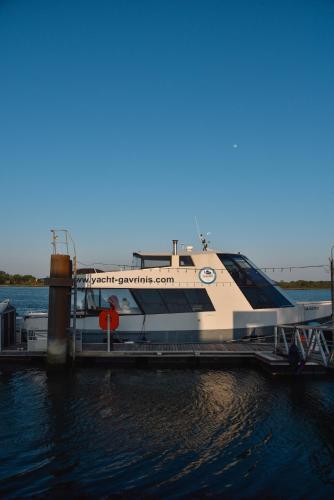 Yacht Gavrinis