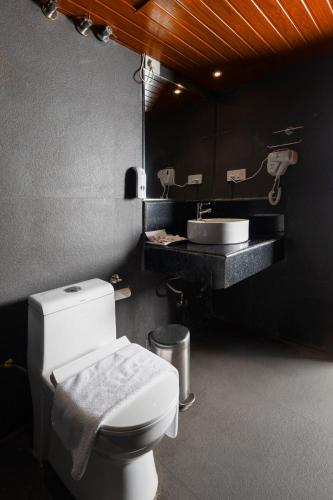 Un baño de Sumitel JB Park