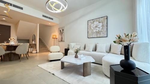 Yas Island 4BR -Luxury Grand Retreat