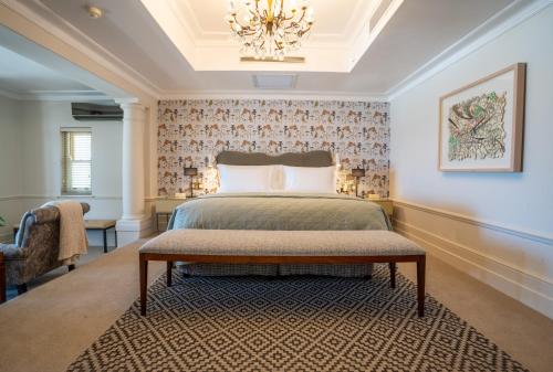 Postel nebo postele na pokoji v ubytování Ellerman House