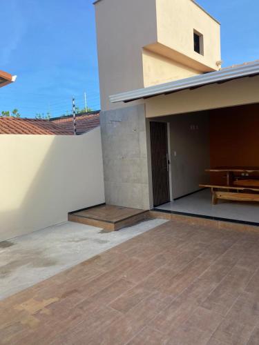 Un balcón o terraza en Casa com Piscina em Prado BA