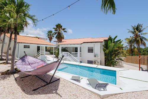 Mini Resort Villa Perla, 5 min from Mambo Beach & Jan Thiel