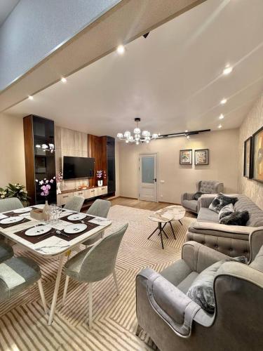 ISR Residance Luxury Apartment in Baku