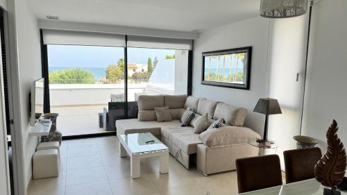Apartamento lujo en primera línea, Denia