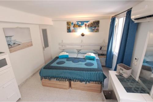 2 Bed Villa - Sleeps 5 - Private Pool & Garden