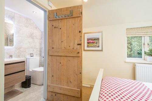 Ένα μπάνιο στο West Barn