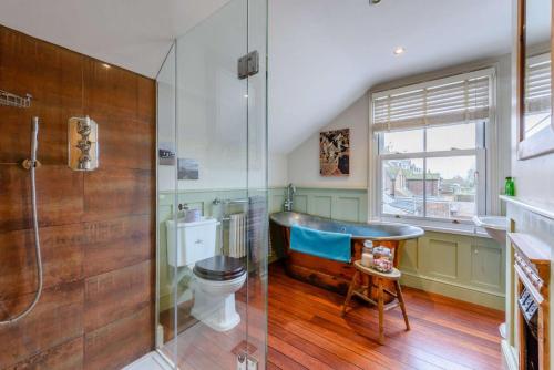 Køkken eller tekøkken på Riverside Cottage - Rye