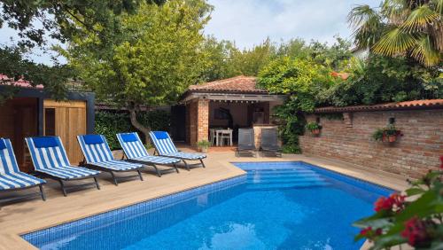 Villa Amalia Apartments