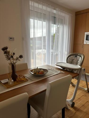 Gerecse View Apartmanにあるテレビまたはエンターテインメントセンター
