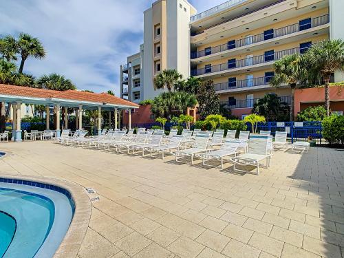 Kolam renang di atau dekat dengan Tranquil Coastal Haven - Estuary Views - Oceanwalk 10-603