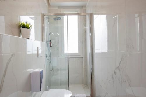 Trevi 4 - The White Studio - B Home