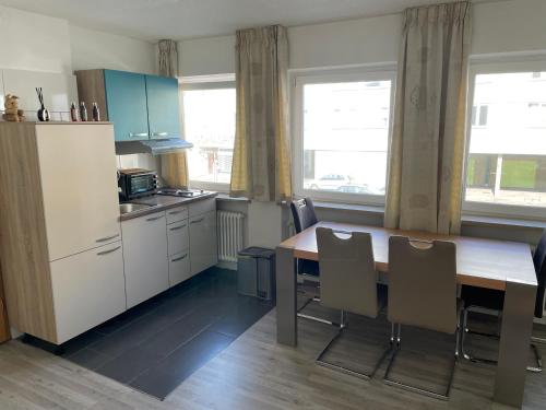 Dapur atau dapur kecil di Neu-Ulm City Center Appartement